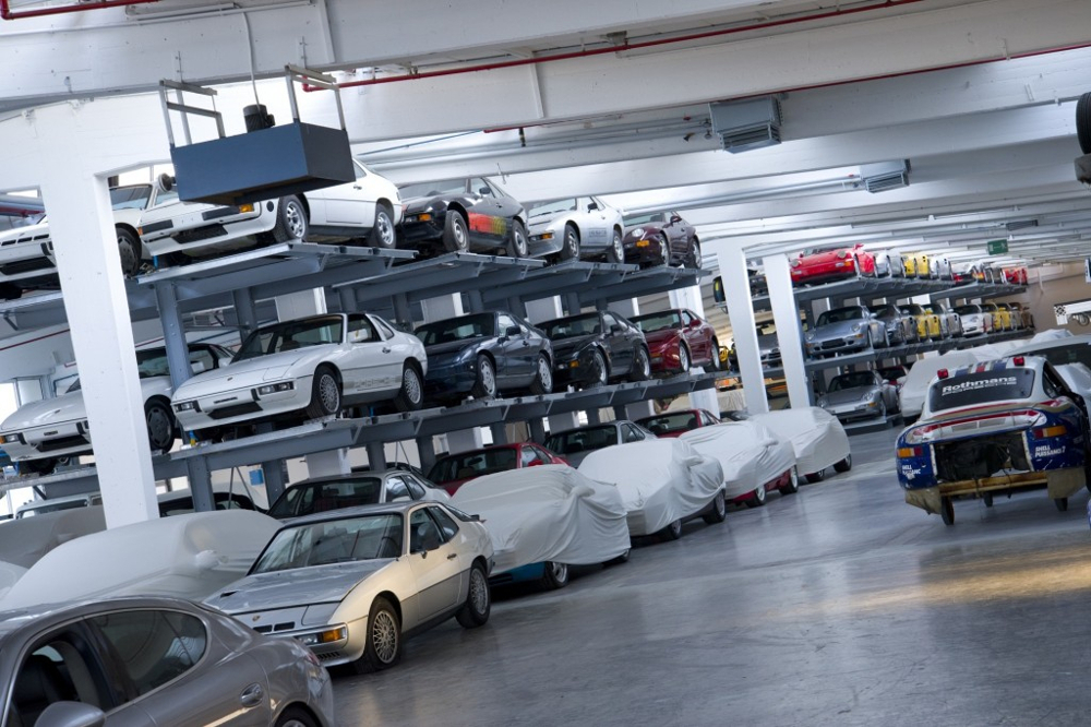 Секретный склад Porsche в Штутгарте