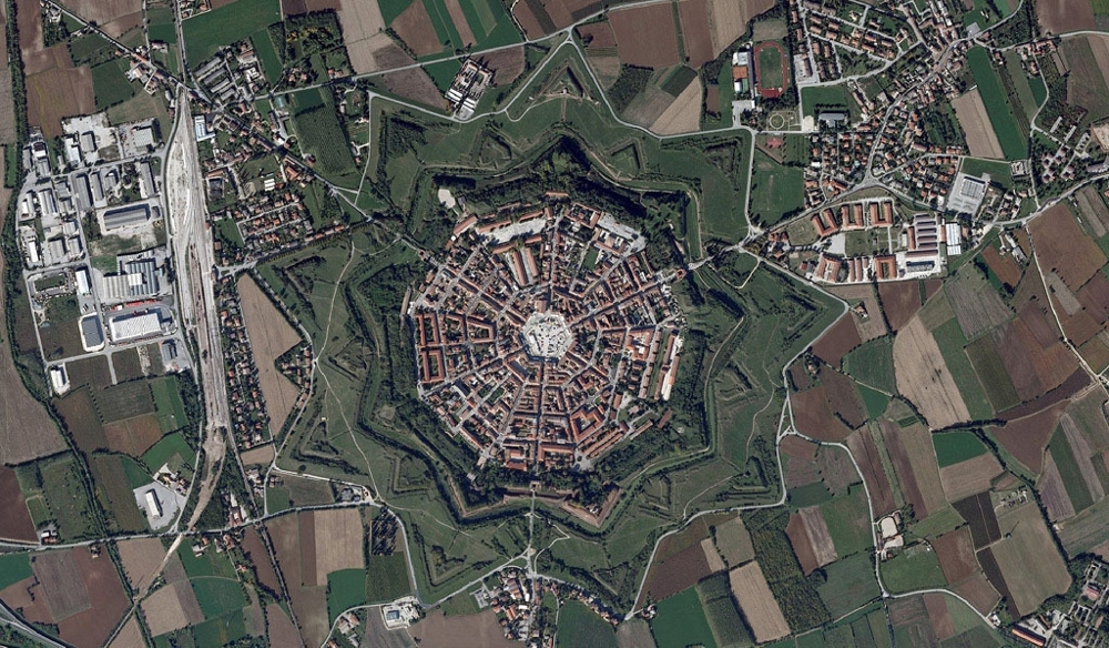 Пальманова — город-крепость в Италии