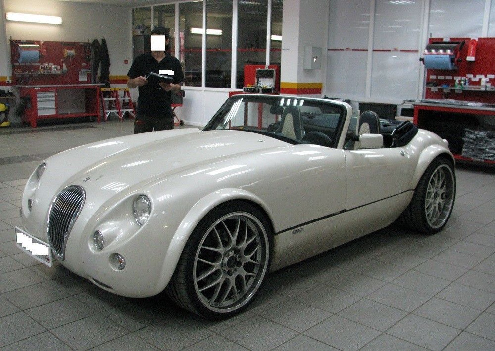 Замена лобового стекла на Wiesmann