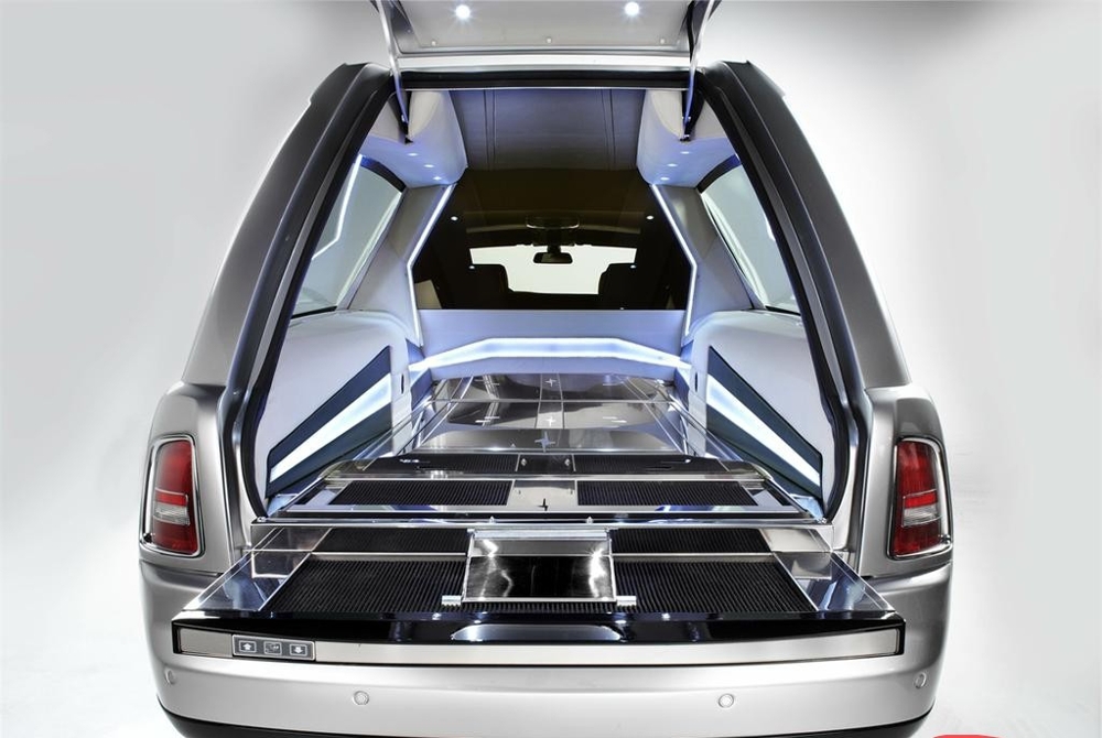 Rolls Royce Phantom Hearse B12 – самый дорогой в мире катафалк