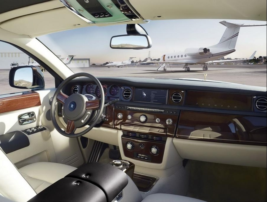 Rolls Royce Phantom Hearse B12 – самый дорогой в мире катафалк