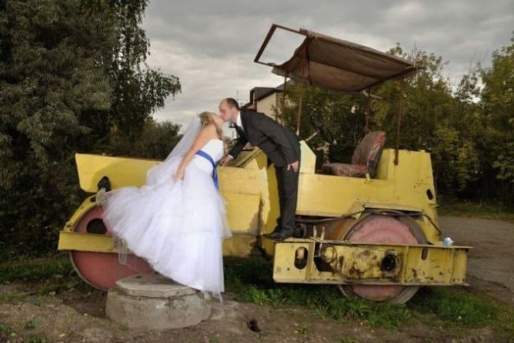 Смешные и забавные свадебные фотографии