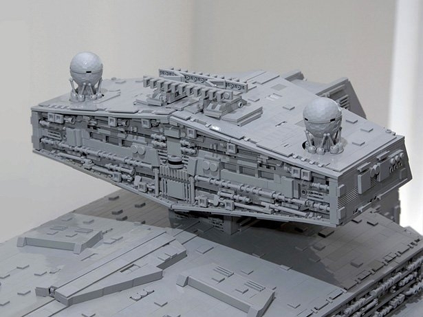 Самая точная модель имперского крейсера собранная из lego