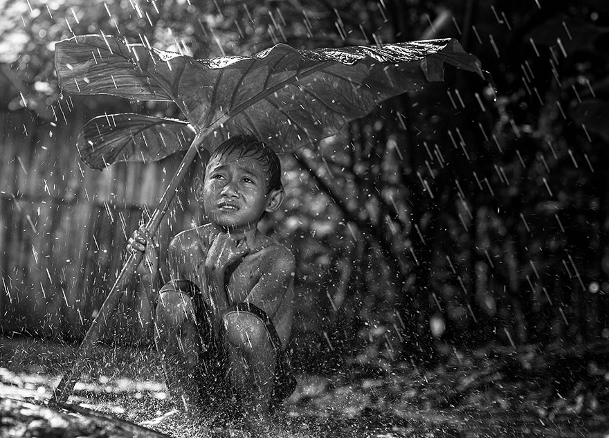 Повседневная жизнь в Индонезийской деревне. Фотограф Herman Damar.