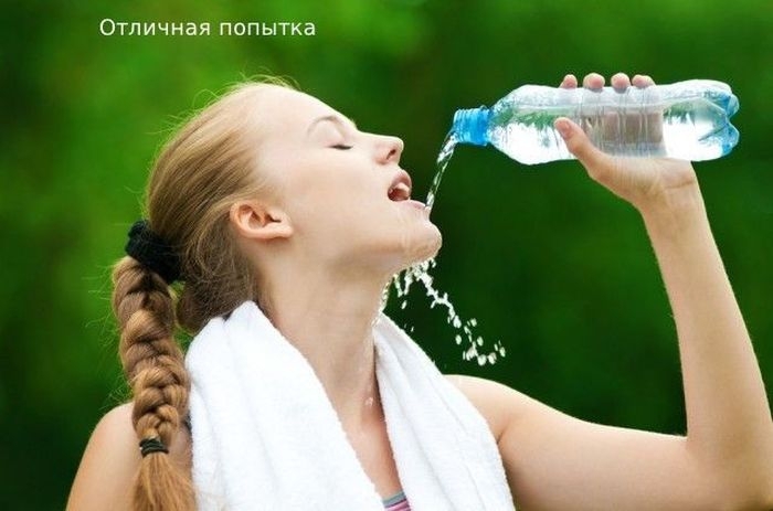 Девушки, когда вы научитесь пить из бутылки? 