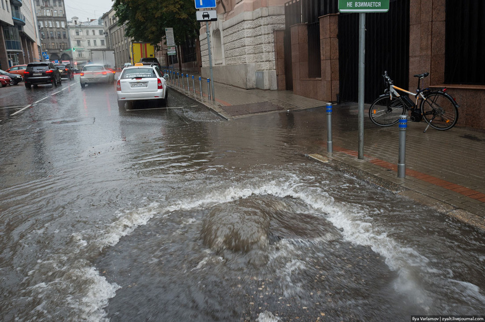 Москву затопило