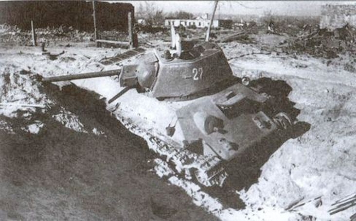 Гусеница сбита, движение возможно! 5 великих советских танкистов