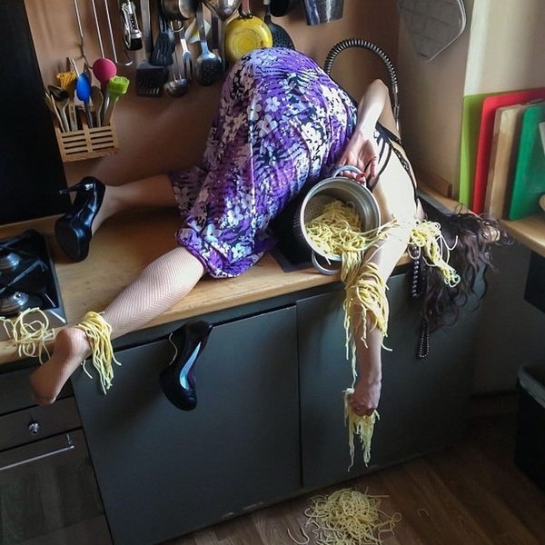 «Как падают люди» — концептуальный и забавный проект Сандро Джиордана