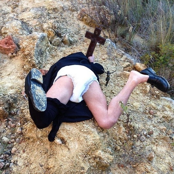 «Как падают люди» — концептуальный и забавный проект Сандро Джиордана