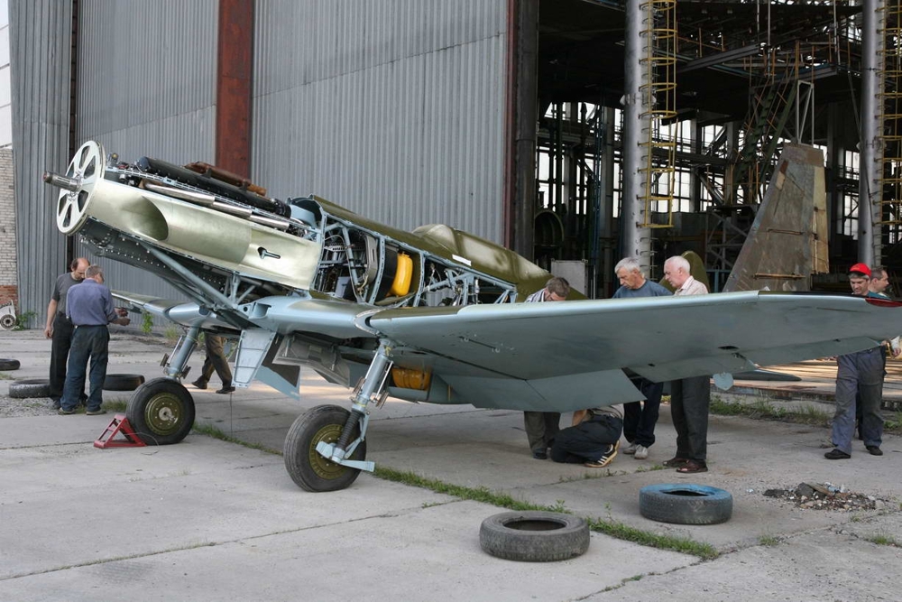 Как поднимают и реставрируют самолёты времен Великой Отечественной