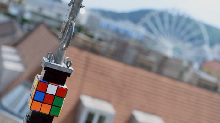 Самая высокая в мире LEGO-башня