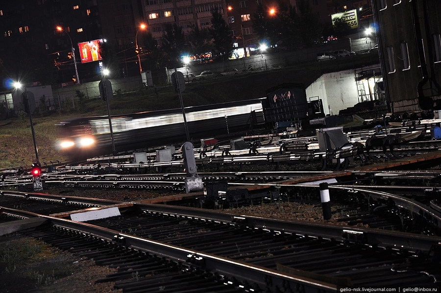  Поливомоечный поезд Новосибирского метро