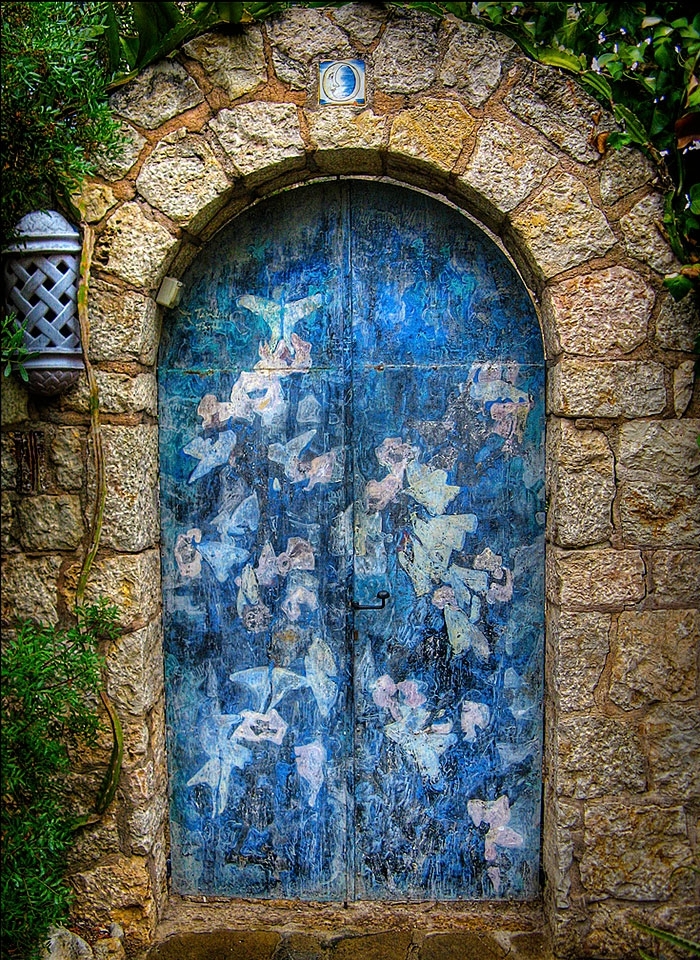 Двери в волшебные миры