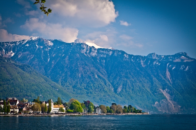 Vevey (Вевей). Озеро Леман (Швейцария) и торчащая вилка.