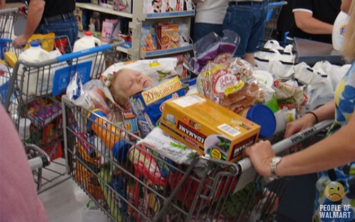Необычные покупатели в магазине Walmart