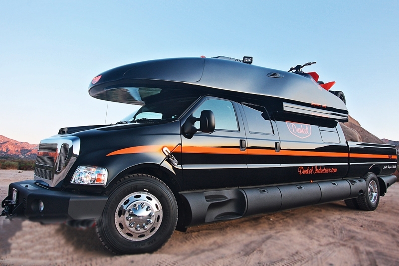 Ford F-750 Dunkel Luxury Hauler 4х4