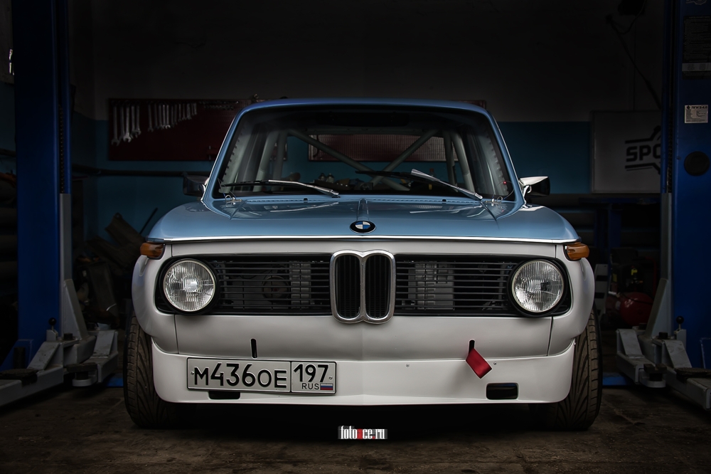 Фотосет шикарного авто BMW 2002 Turbo
