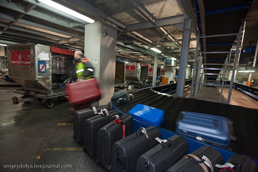 Аэропорт с точки зрения чемодана