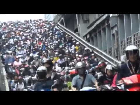 Пробки скутеристов на Тайване! 