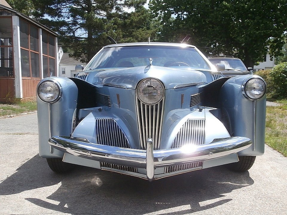 Реплика Tucker Torpedo 