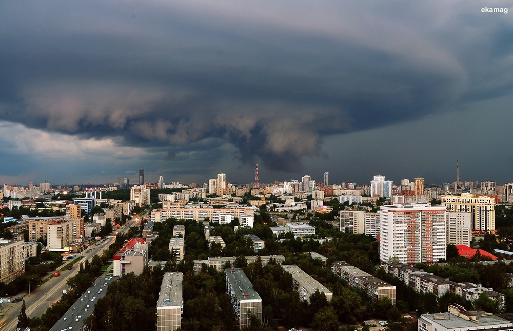 Фото красивой грозы в Екатеринбурге