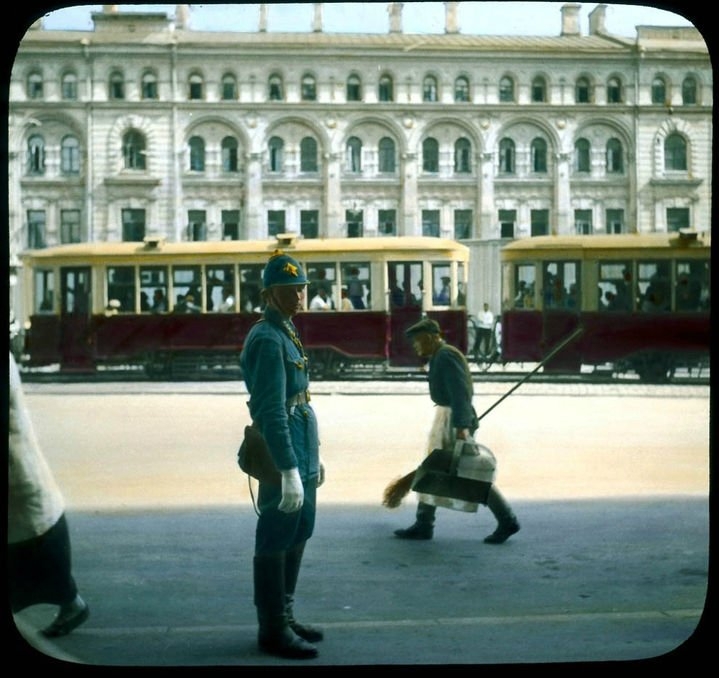 Фотографии Москвы 30-х годов в цвете