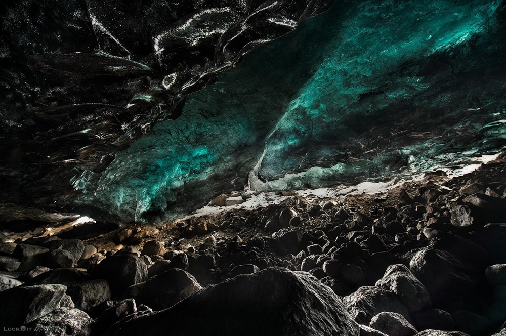Лазурные пещеры ледника Ватнайёкюдль