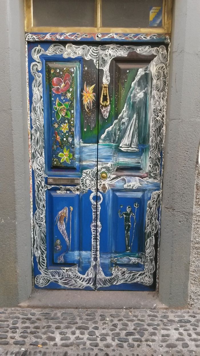  Дверь как произведение искусства