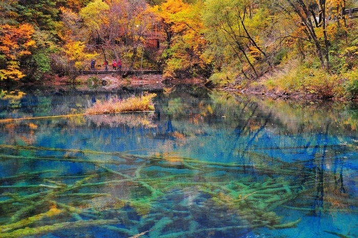 Озеро Пяти цветов – красота, которую редко встретишь