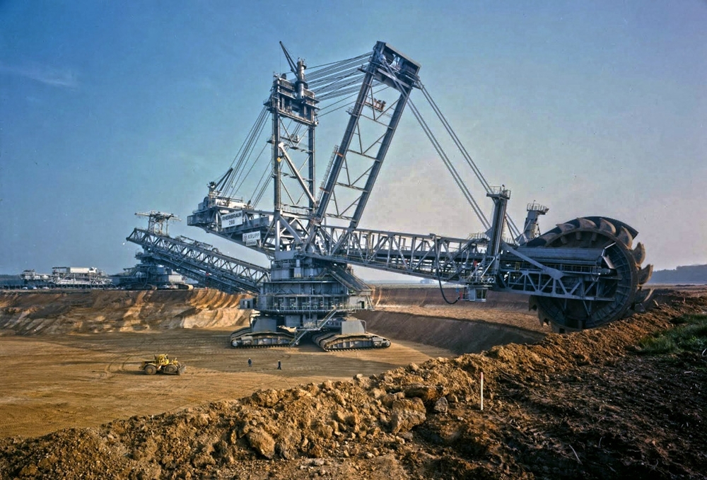 Bagger 288 - самая большая машина на Земле