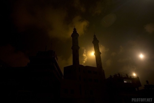 Сектор Газа, ночь без передышки. Бомбили дом бывшего лидера ХАМАС
