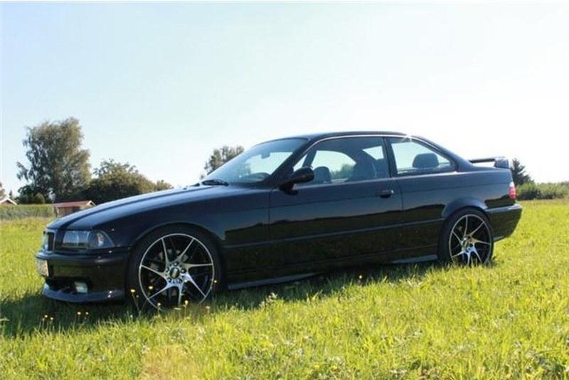 Найдено на eBay. BMW M3 E36 двигателем V12