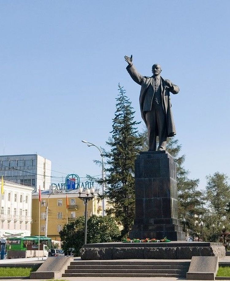  В каждом городе ОН свой 