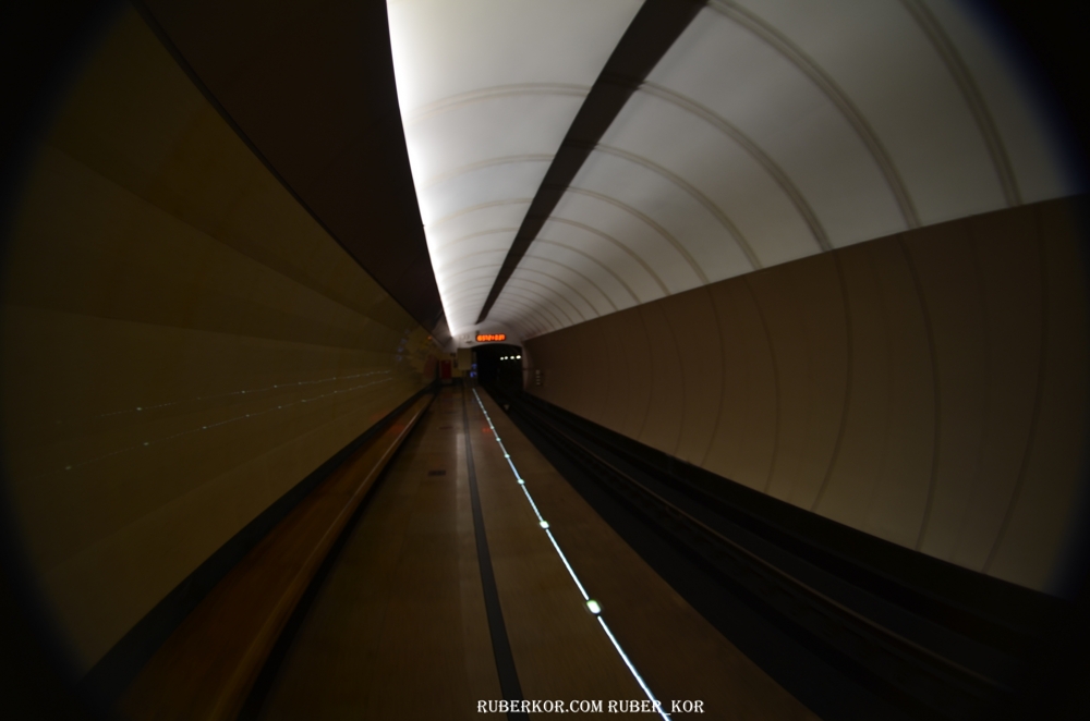 Немного,  внутренних фотографий из станции метро - Марьина роща 2014г 