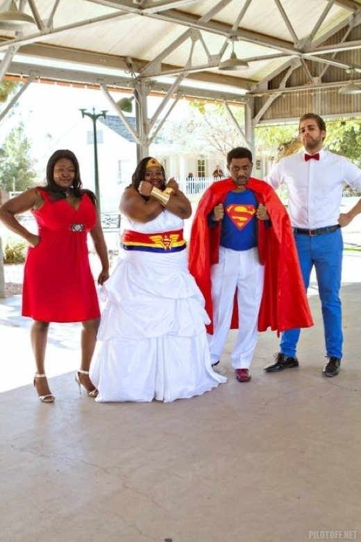Супермен женится на Чудо Женщине