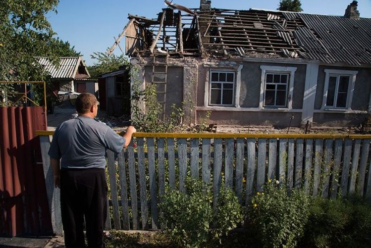 Окраины Донецка после ночного обстрела