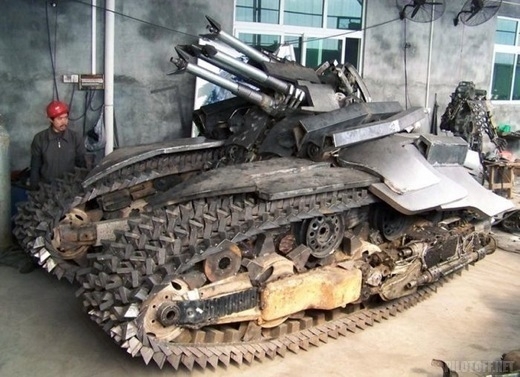 Фанаты трансформеров создают крутой танк Мегатрон