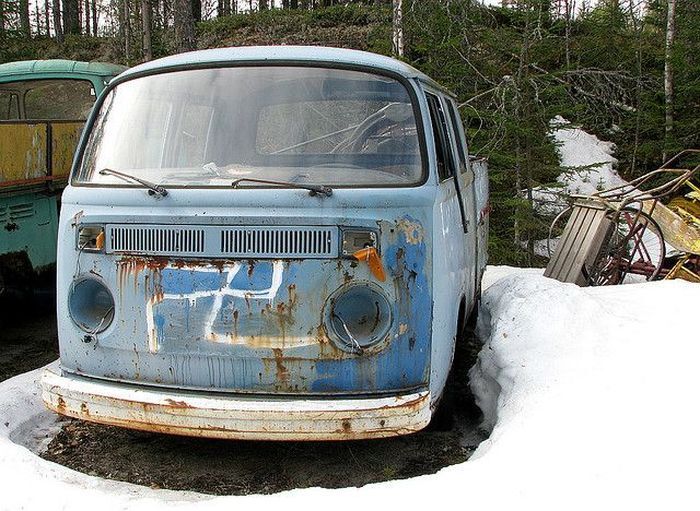 Музей-кладбище автомобилей VW в Финляндии