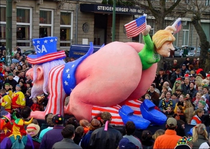 Очень неполиткорректный карнавал в Дюссельдорфе