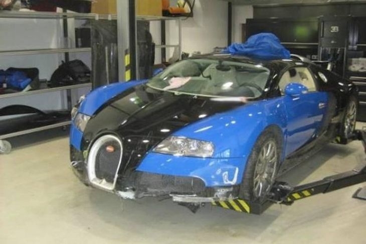 Bugatti Veyron за 250 тыс. долларов