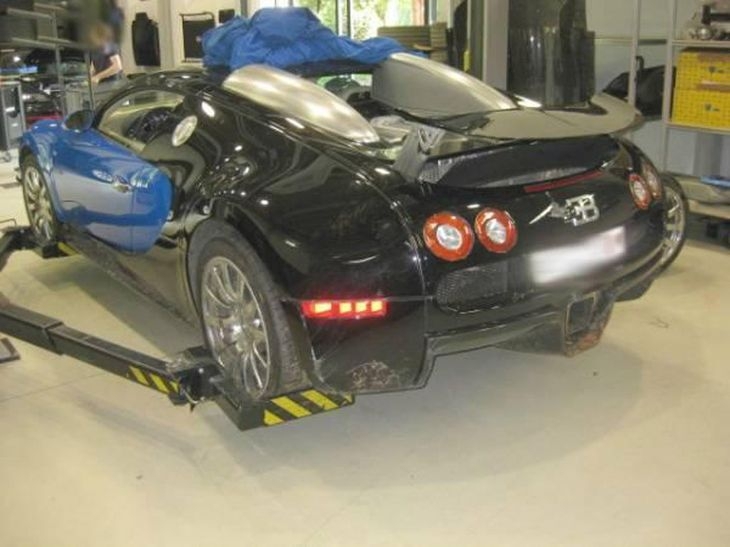 Bugatti Veyron за 250 тыс. долларов