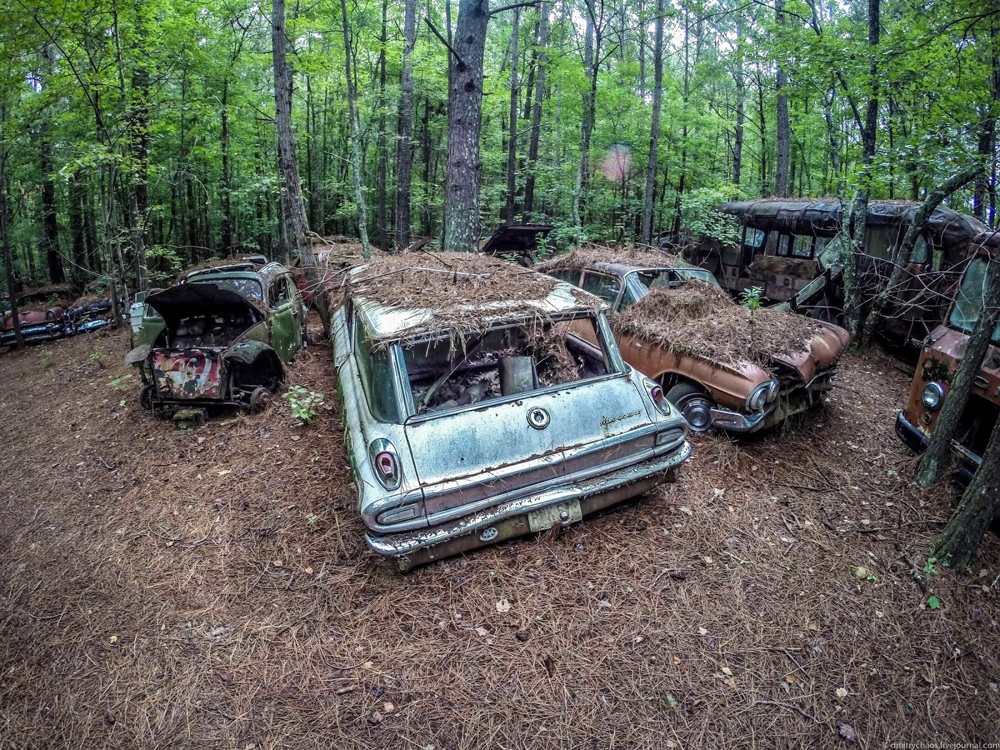 Кладбище старых автомобилей Old Car City