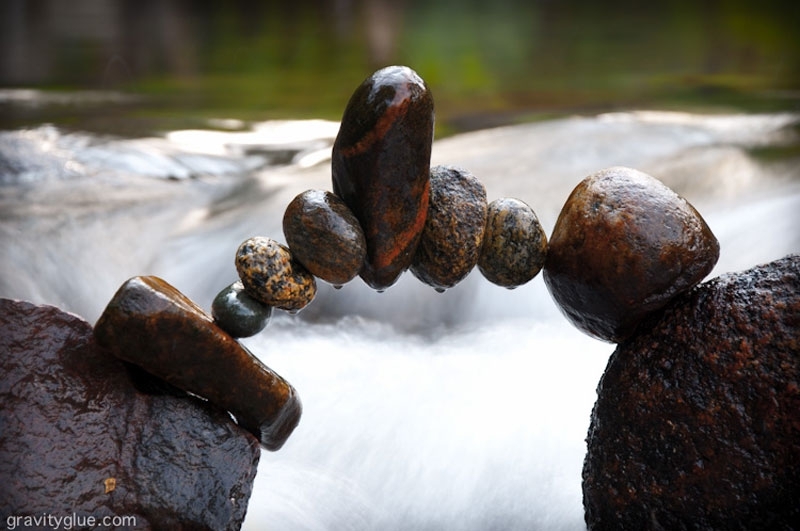 Искусство балансировки камней (Rock Balancing)