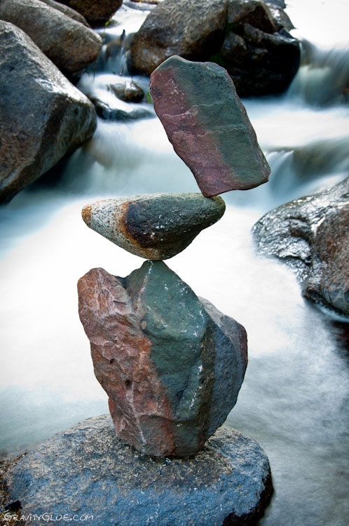 Искусство балансировки камней (Rock Balancing)