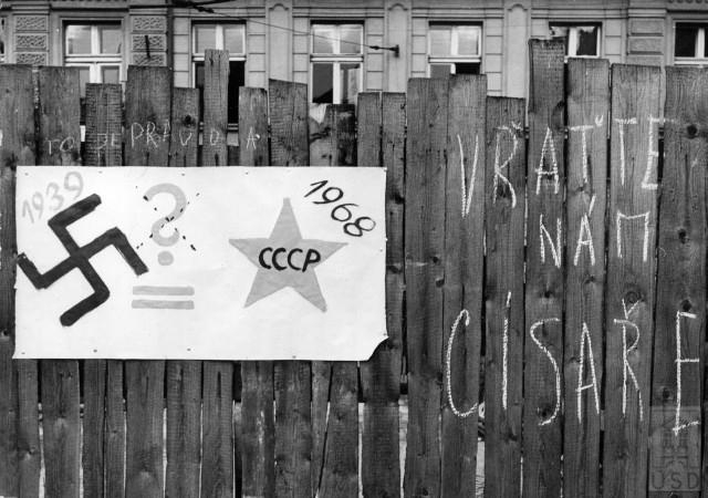 Из серии "Русский фашизм". Чехословакия, август 1968