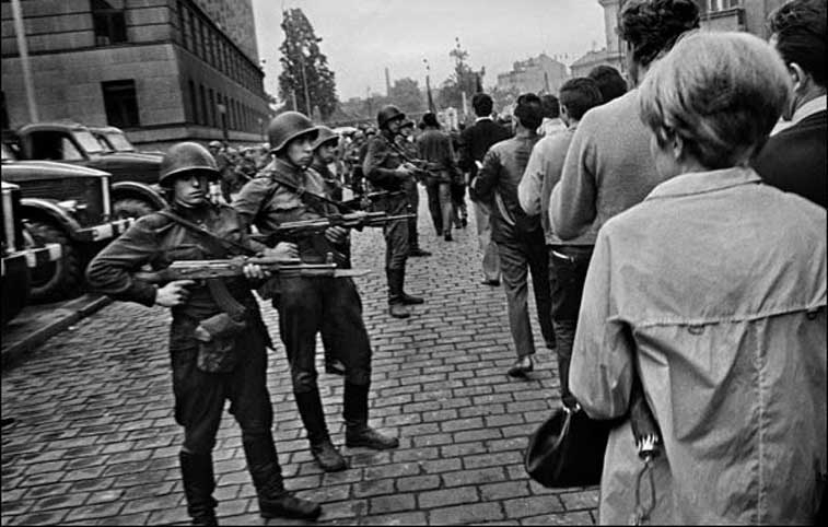 Из серии "Русский фашизм". Чехословакия, август 1968