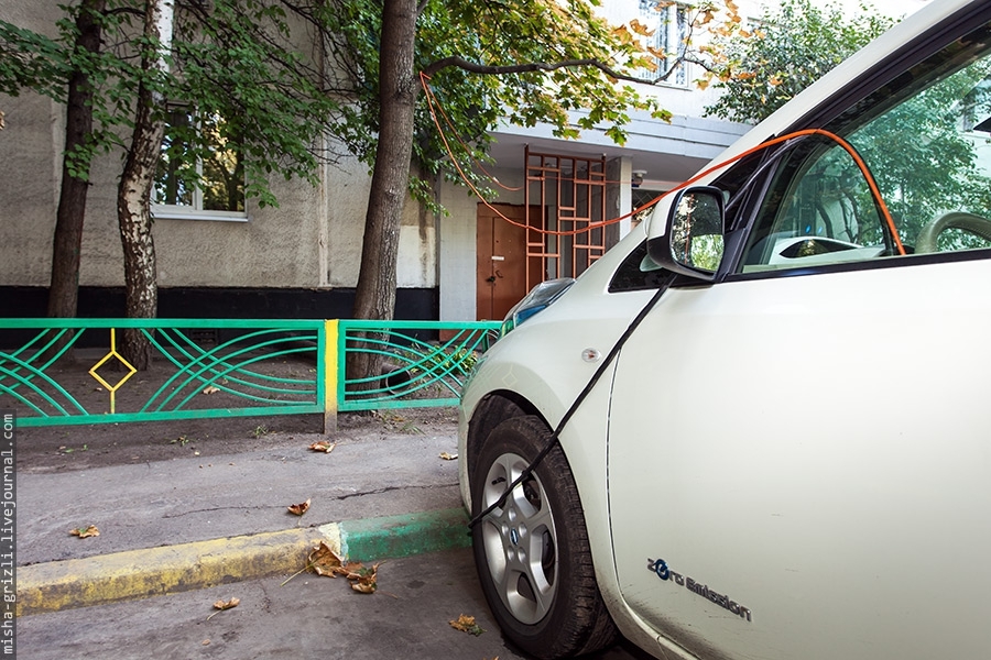 Nissan Leaf - электромобиль в реальной Москве