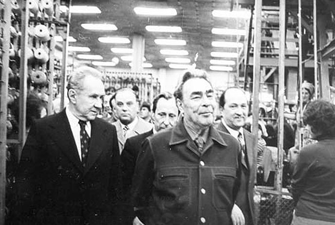 Как Леонид Брежнев позволил пепси-коле завоевать СССР