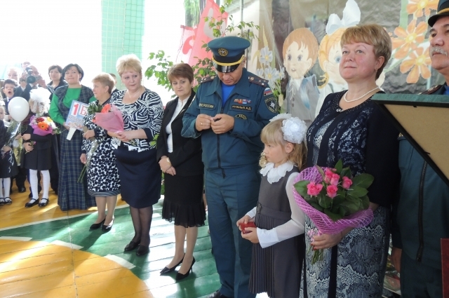 9-летнюю Настю Суханову наградили медалью «За отвагу на пожаре»