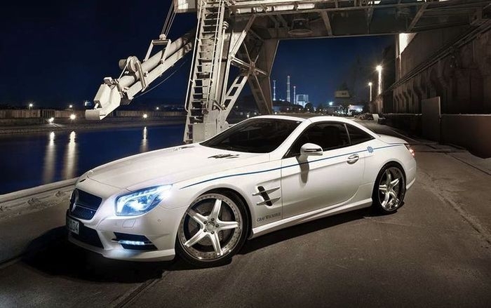 Mercedes-Benz или белая машина мечты